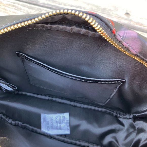 Victoria's Secret Bold Floral Chain Strap Crossbody Bag - Picture 8 of 16